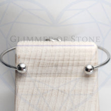 Load image into Gallery viewer, Infinitely Tied to a Hero- LEO - LEOW